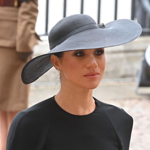 britains meghan, duchess of sussex arrives at westminster abbey in london on september 19, 2022, for the state funeral service for britains queen elizabeth ii   leaders from around the world will attend the state funeral of queen elizabeth ii the countrys longest serving monarch, who died aged 96 after 70 years on the throne, will be honoured with a state funeral on monday morning at westminster abbey photo by geoff pugh  pool  afp photo by geoff pughpoolafp via getty images