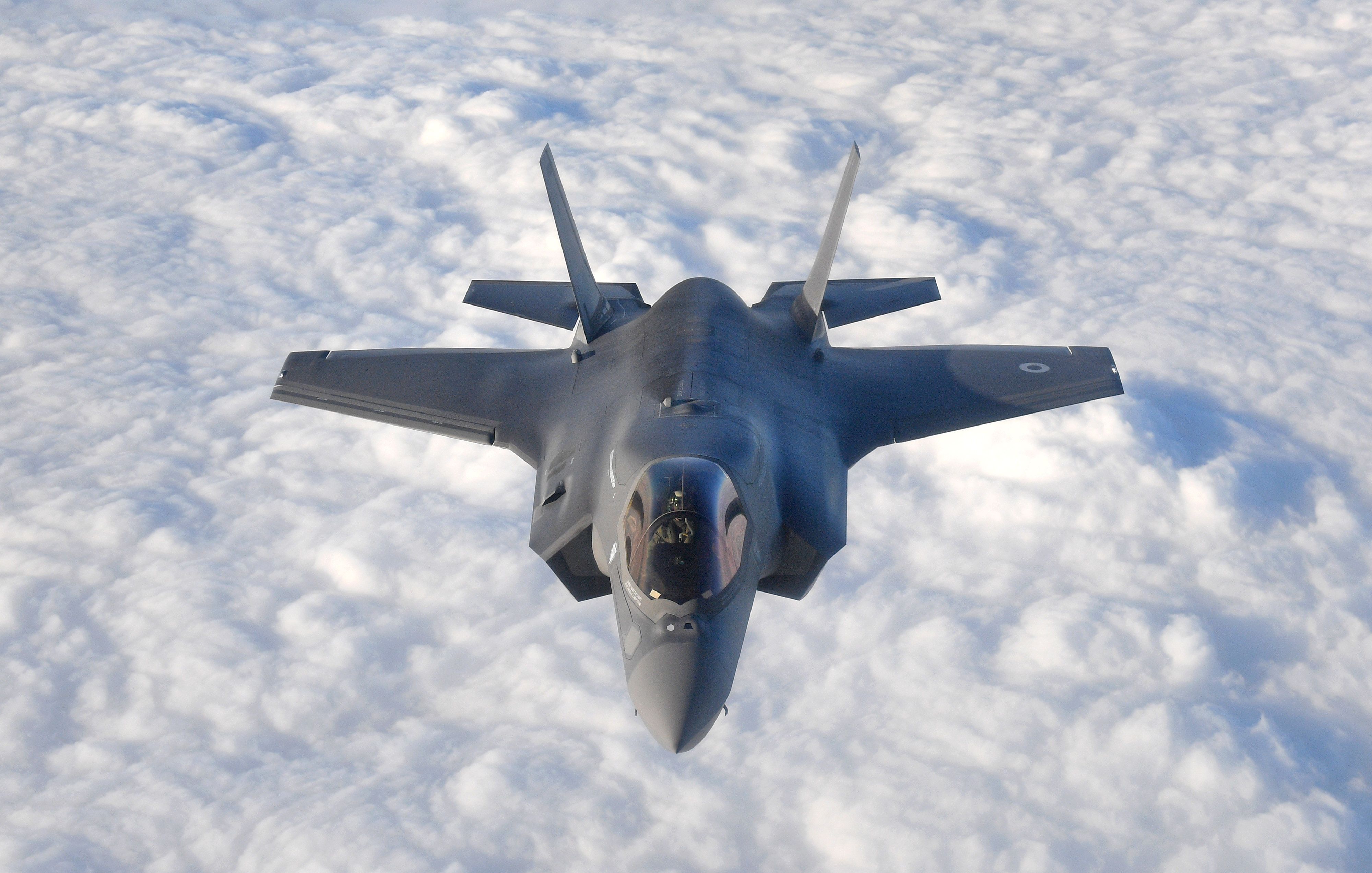 f 35 stealth fighter jets