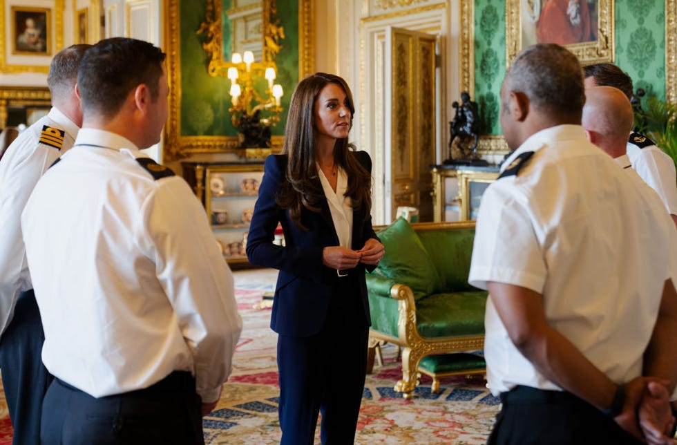 princess of wales kate navy suit