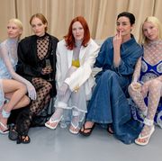 london, england   september 26 l to r guest, stella maxwell, fran summers, karen elson, erin o'connor and ella richards pose backstage at the burberry springsummer 2023 runway show in bermondsey on september 26, 2022 in london, england photo by david m benettdave benettgetty images for burberry