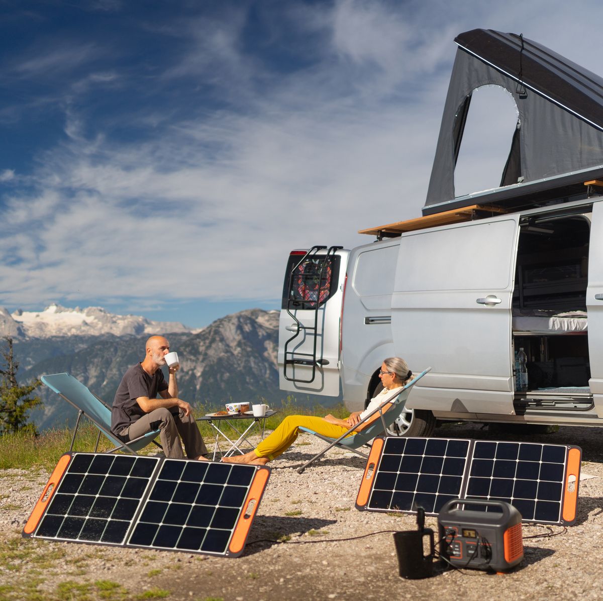 Dos españoles diseñan paneles solares para autocaravanas