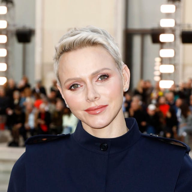 Il Taglio Capelli Corti Di Charlene Di Monaco Alla Pfw è Tendenza Il Taglio Capelli Corti Di Charlene Di Monaco Alla Pfw è Tendenza
