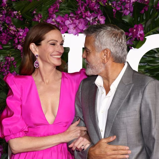 Julia Roberts Is Ravishing in a Hot Pink Gown at a Film Premiere with  George Clooney