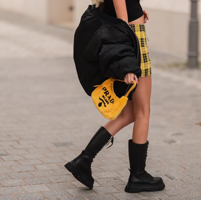 How To Wear Moon Boots: 6 Outfits To Try Now
