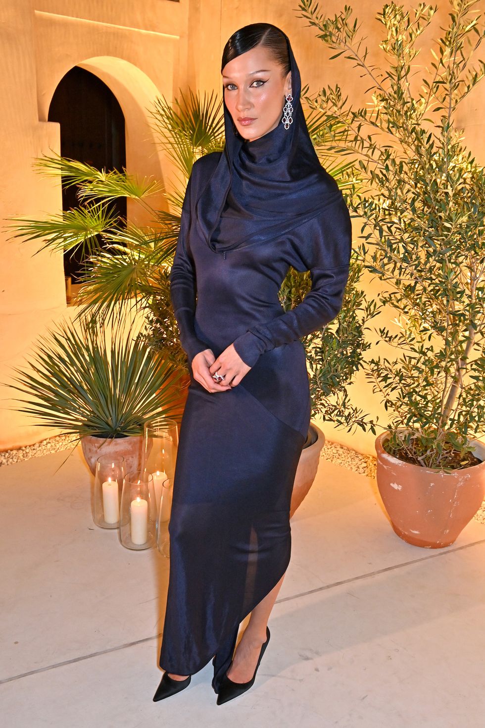 Bella Hadid Emulates Old Hollywood Glamour in Qatar