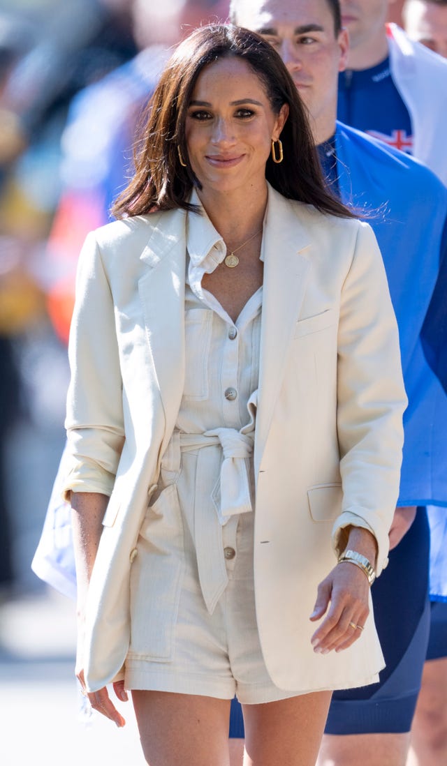 Meghan Markle's Breezy Romper Is a Royal Style Lesson in Early Fall ...