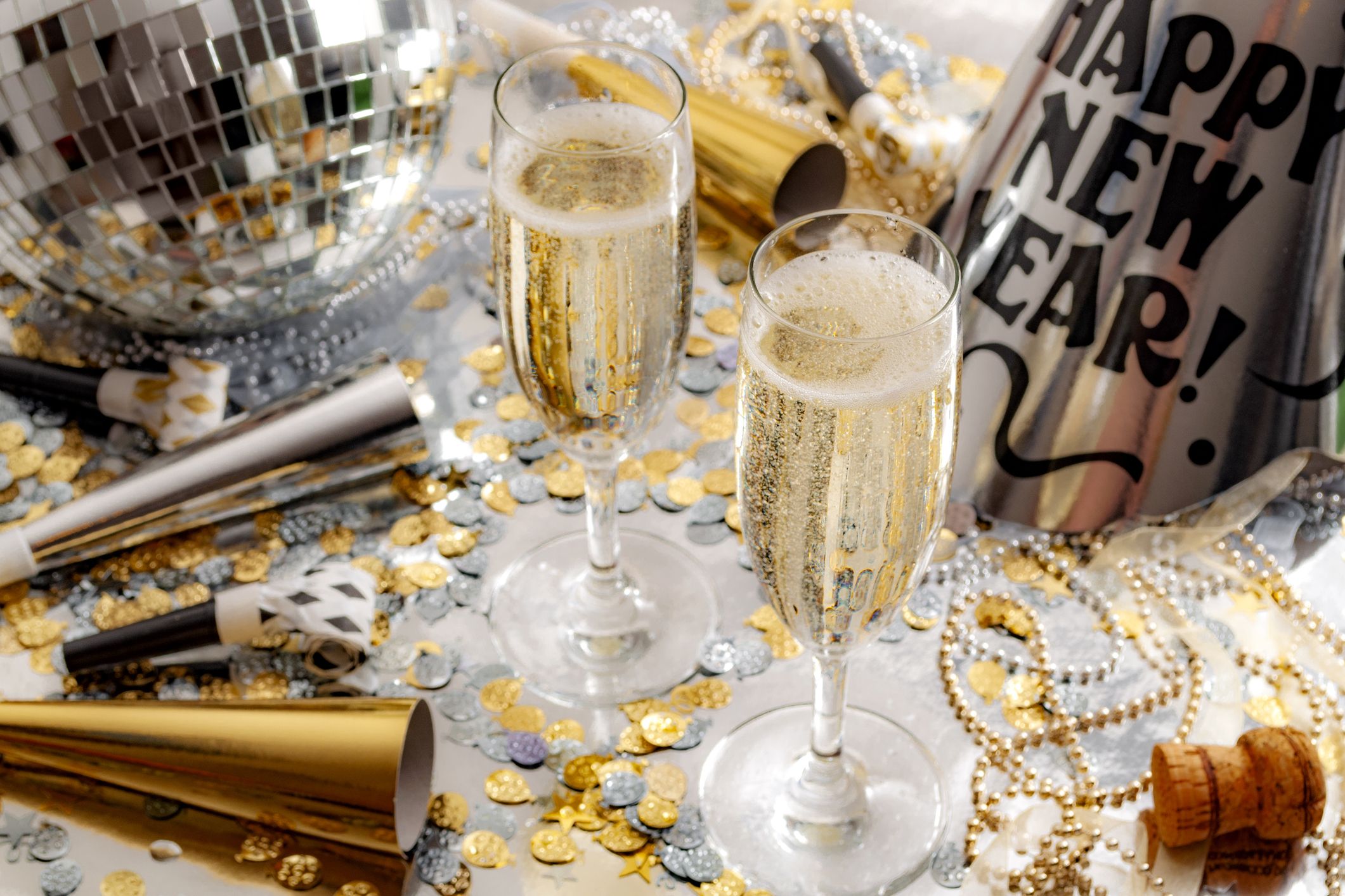 26 Best New Year'S Eve Decorations For 2023