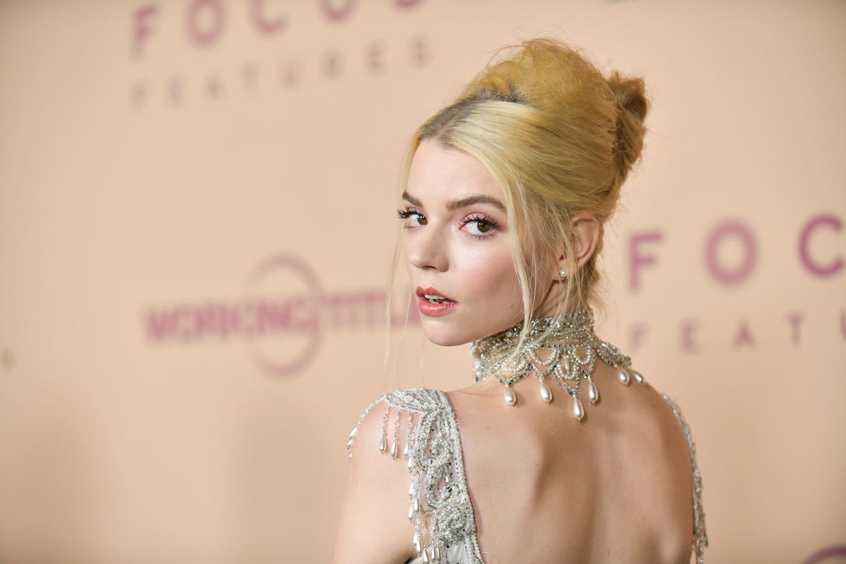 Anya Taylor-Joy abandonou os estudos aos 16 anos após sofrer bullying