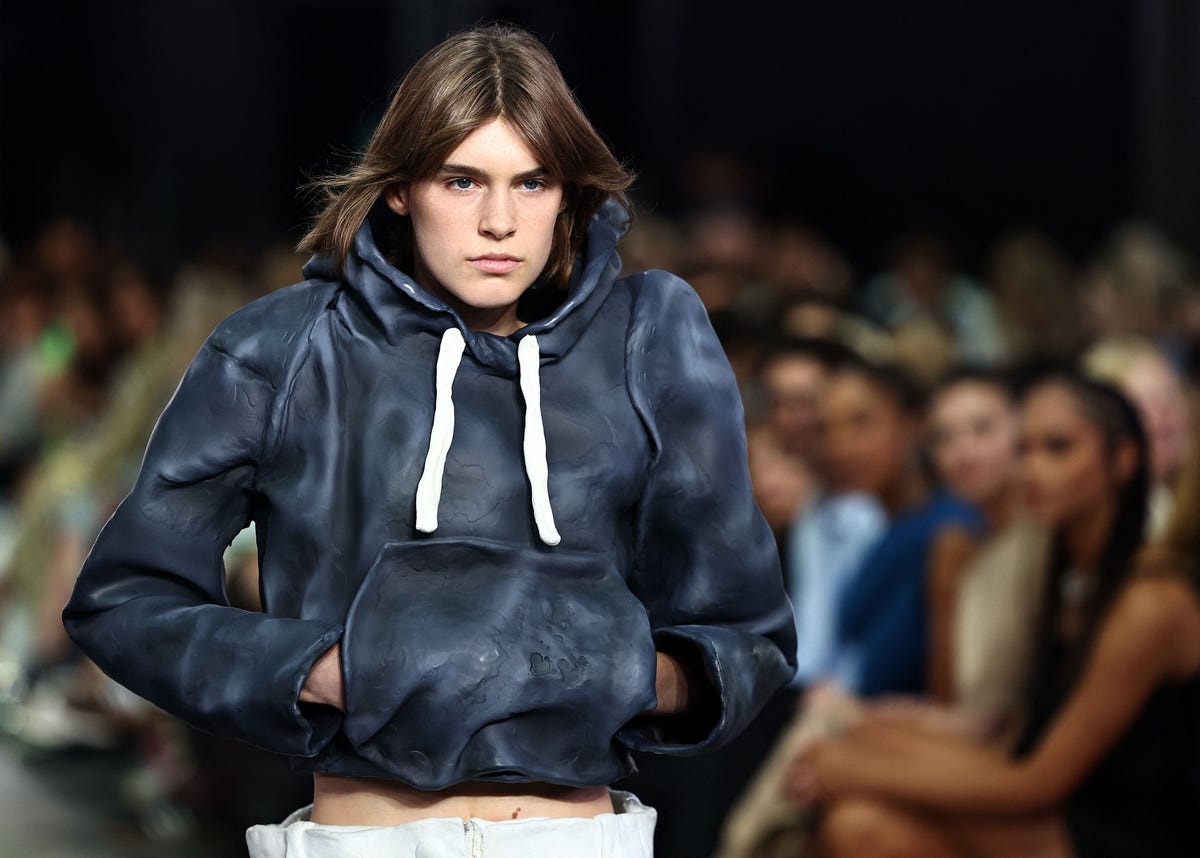 JW Anderson’s Playful and Sculptural Fashion Collection: Clay and Plasticine Sweatshirts