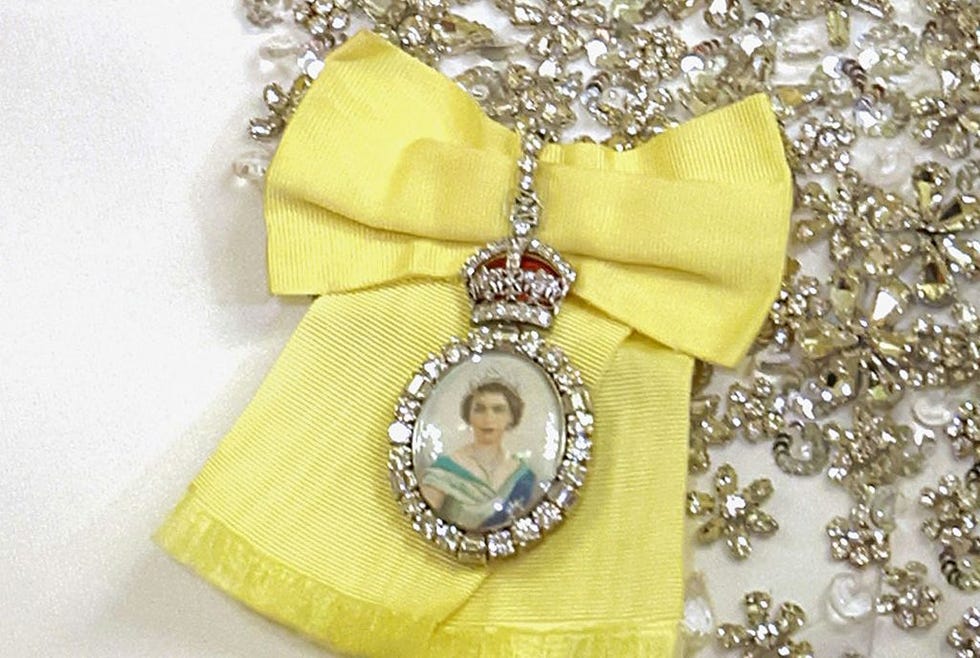 princess of wales lovers knot tiara diana