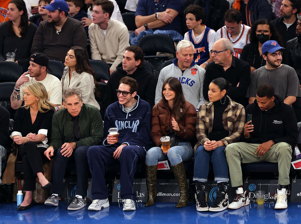 new york, new york   november 27  christine taylor, ben stiller, pete davidson, emily ratajkowski, jordin sparks and dana isaiah watch the action during the game between the memphis grizzlies and the new york knicks at madison square garden on november 27, 2022 in new york city photo by jamie squiregetty images