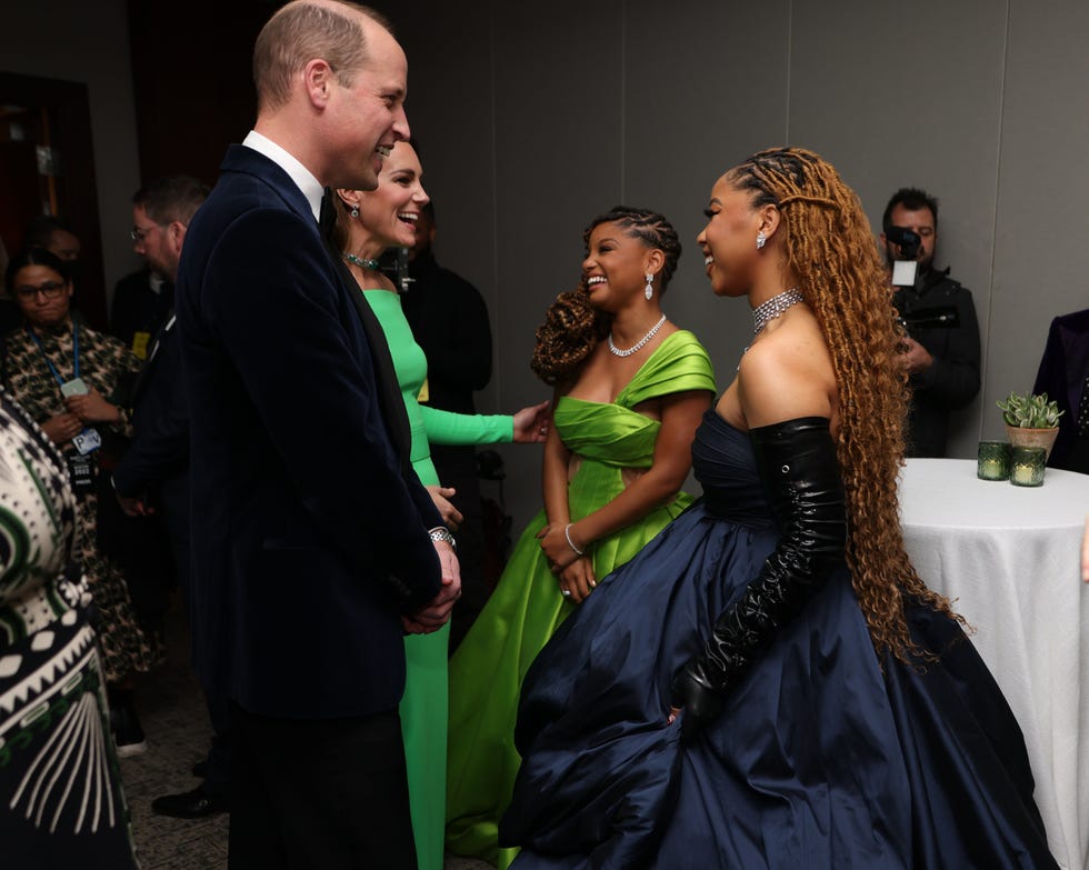 prince william the prince of wales, catherine the princess of wales,  and chloe and halle baileynma pool boston mass usa the prince and princess of wales attend the earthshot prize ceremony  prince william established the earthshot prize to uncover and scale the innovative solutions that will repair our planet within the next ten years