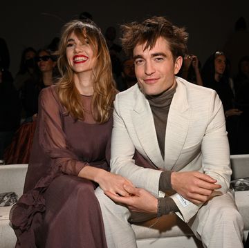 giza, egypt   december 03 suki waterhouse and robert pattinson attend the dior fall 2023 menswear show on december 03, 2022 in giza, egypt photo by stephane cardinale   corbiscorbis via getty images