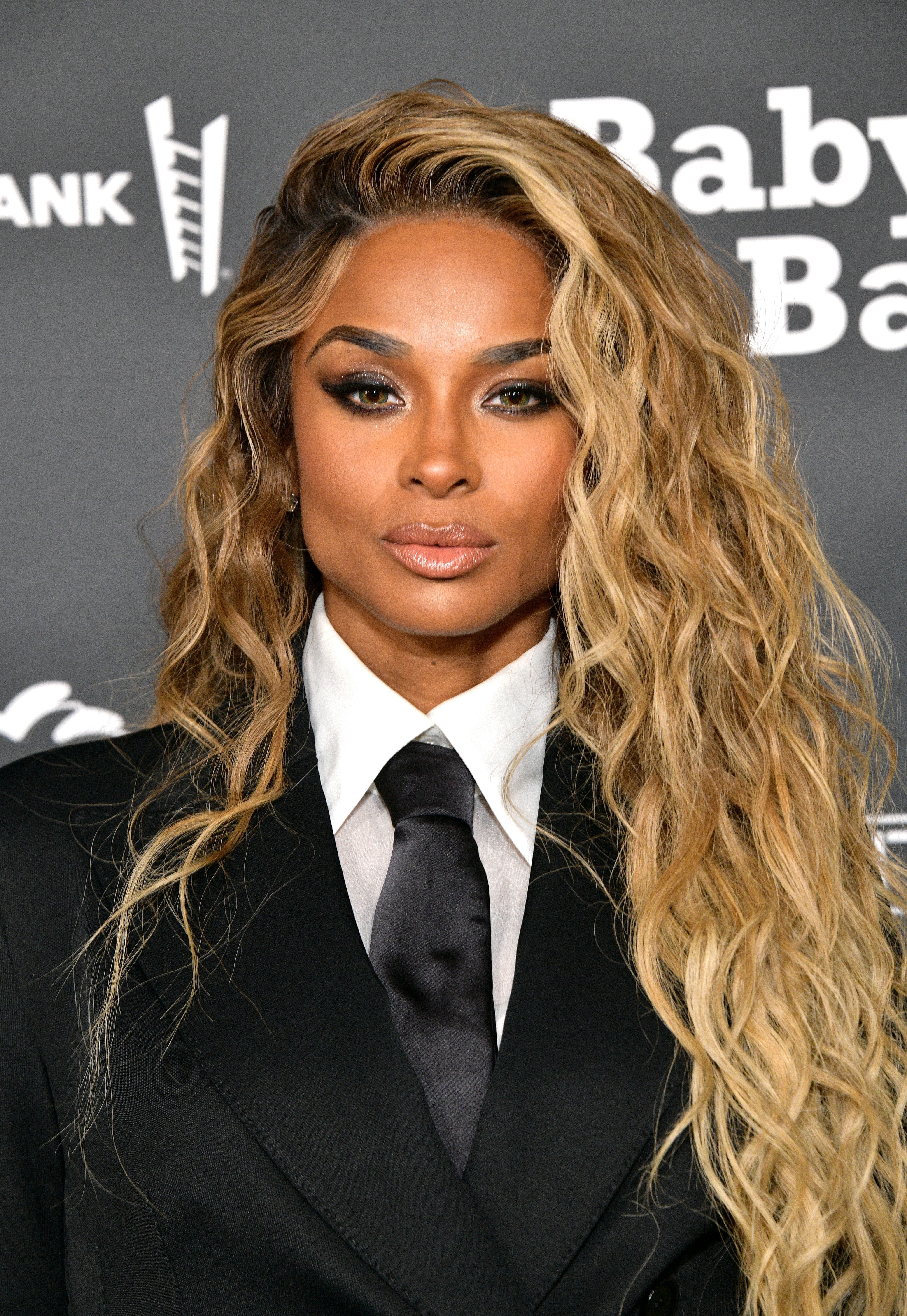 Hair long blonde