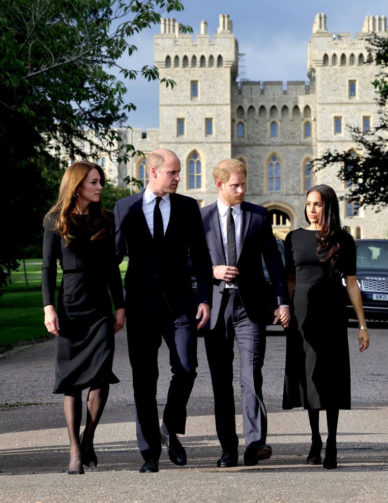 windsor, england   september 10 catherine, princess of wales, prince william, prince of wales, prince harry, duke of sussex, and meghan, duchess of sussex on the long walk at windsor castle arrive to view flowers and tributes to hm queen elizabeth on september 10, 2022 in windsor, england crowds have gathered and tributes left at the gates of windsor castle to queen elizabeth ii, who died at balmoral castle on 8 september, 2022 photo by chris jackson   wpa poolgetty images