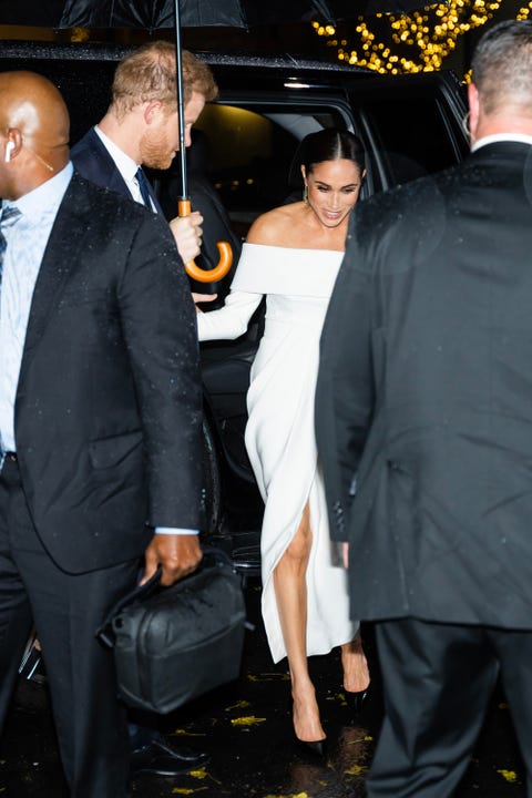 meghan markle and prince harry in nyc on december 6, 2022 at the ripple of hope gala