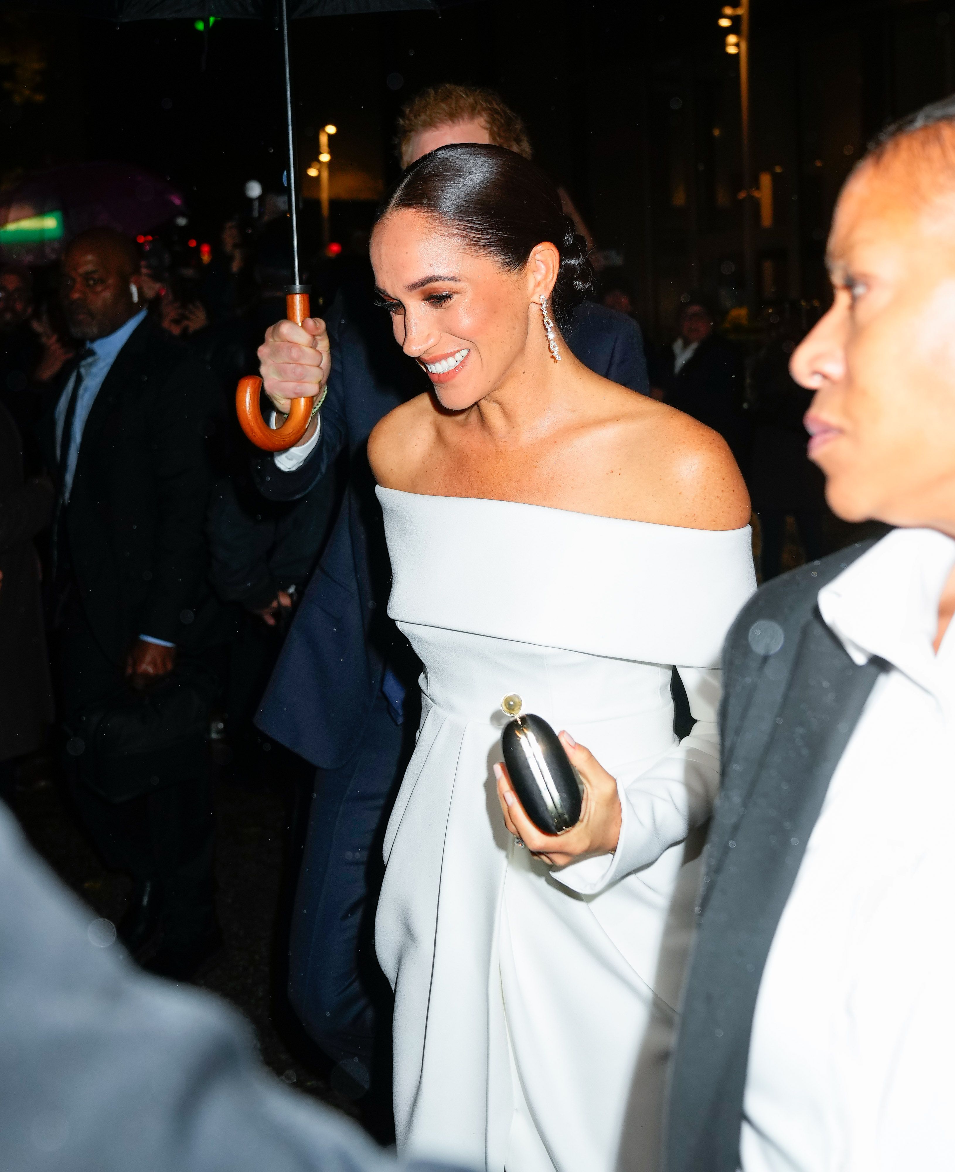 Meghan markle one shoulder dress best sale