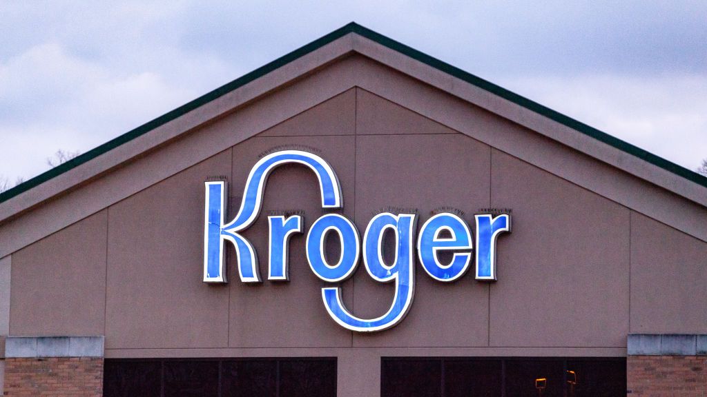 Is Kroger Open on New Year's 2023? Kroger New Year's Eve and Day Hours