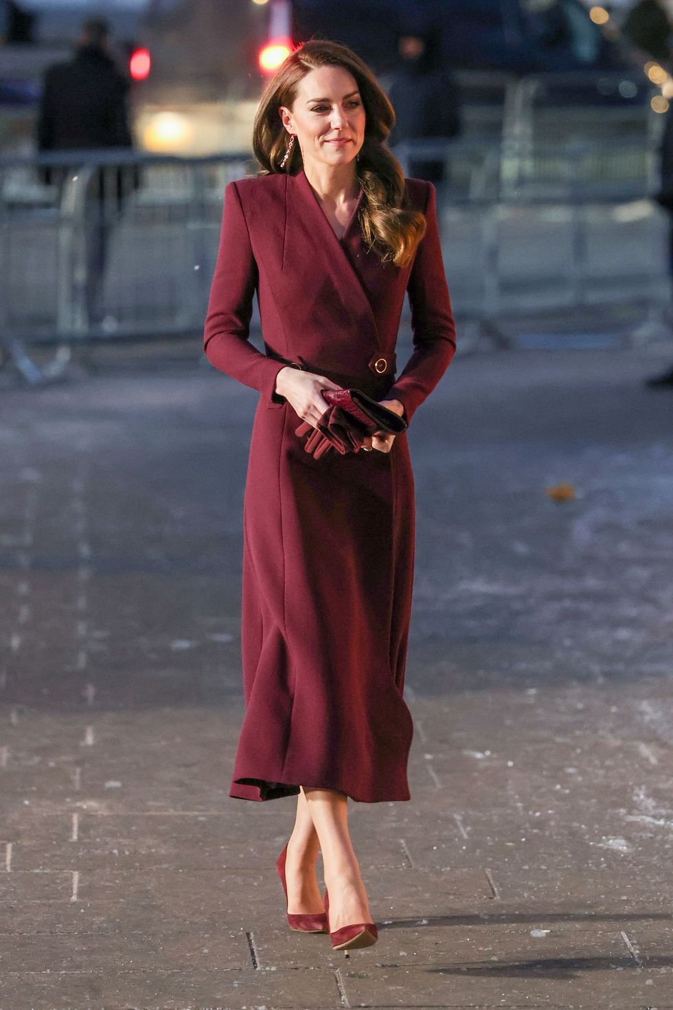 Kate Middleton Wears A Lush Maroon Gown To The 2022 Christmas Carol Service
