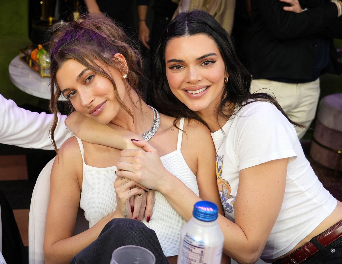 inglewood, california february 13 hailey bieber and kendall jenner attend super bowl lvi at sofi stadium on february 13, 2022 in inglewood, california photo by kevin mazurgetty images for roc nation