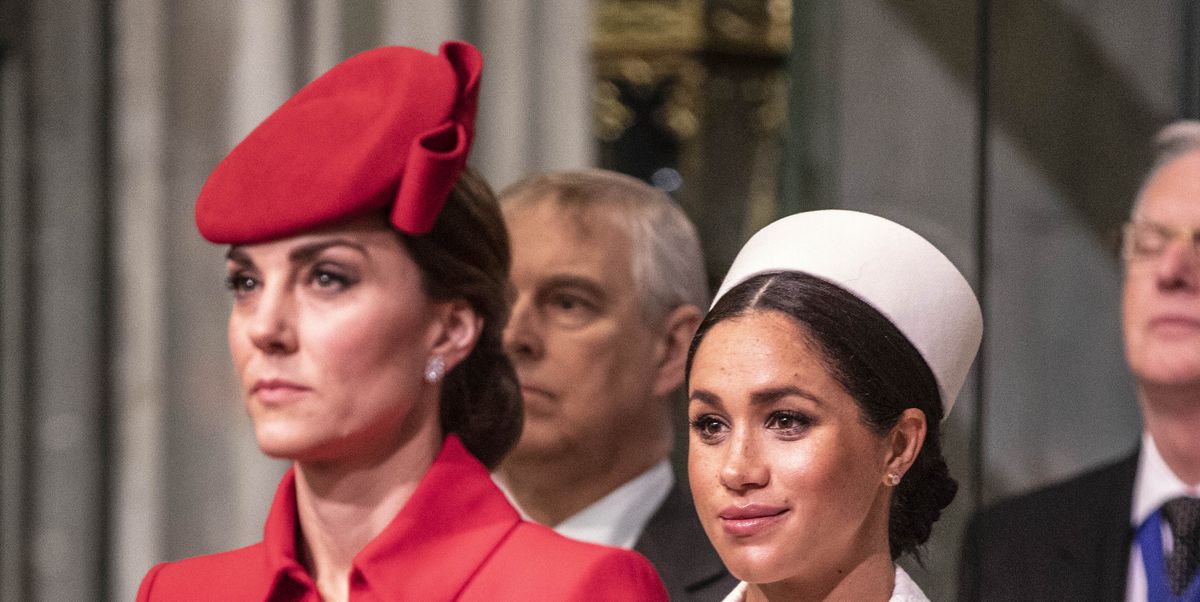 Princ Harry odhaľuje texty medzi Kate Middleton a Meghan Markle a tvrdí, že o spore unikol kráľ Charles