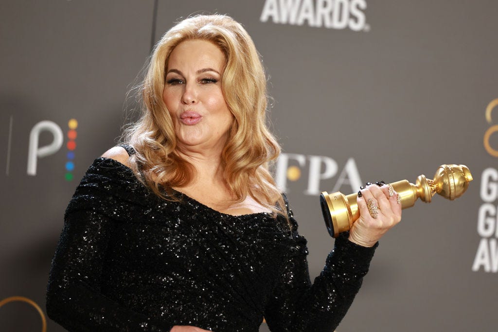 Watch Jennifer Coolidge's Hilarious Golden Globes Speech