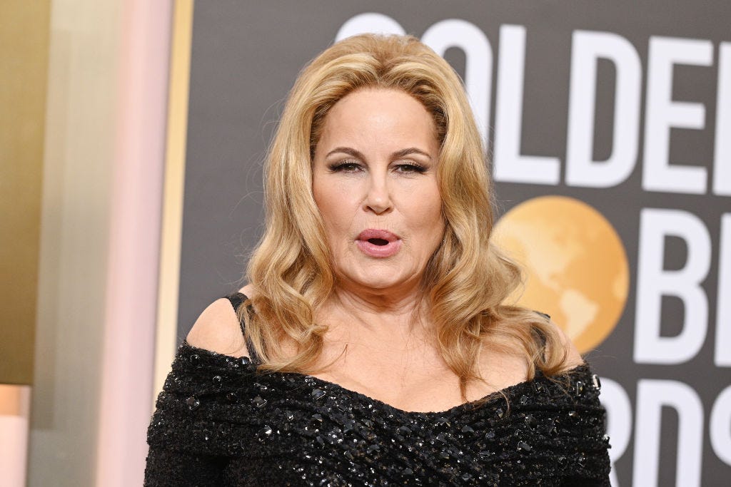 Jennifer Coolidge fans all want her to host the Oscars