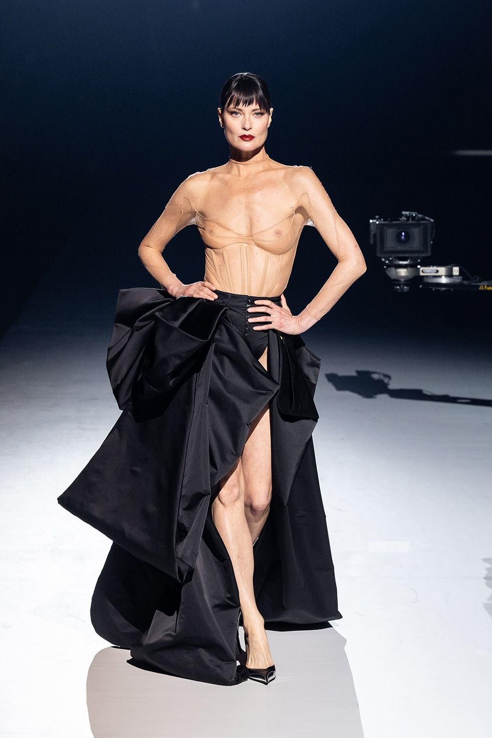 paris, france january 26 editorial use only for non editorial use please seek approval from fashion house editors note image contains nudity shalom harlow walks the runway during the thierry mugler haute couture spring summer 2023 show as part of paris fashion week on january 26, 2023 in paris, france photo by victor boykogetty images