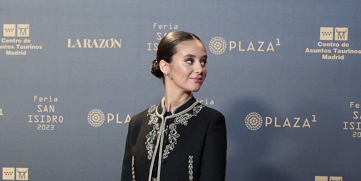 Victoria Federica arrasa con este chándal Made in Spain y bolso Louis  Vuitton en 2023