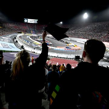 los angeles, ca february 05 a race fan cheers for a driver during the nascar busch light clash at the los angeles memorial coliseum in los angeles on sunday, feb 5, 2023 photo by will lestermedianews groupinland valley daily bulletin via getty images
