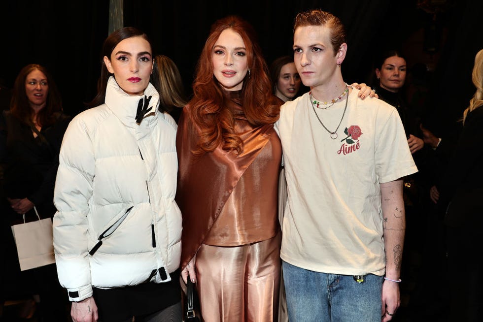 new york, new york february 09 l r ali lohan, lindsay lohan and dakota lohan attend the christian siriano fallwinter 2023 nyfw show at gotham hall on february 09, 2023 in new york city photo by jamie mccarthygetty images for christian siriano