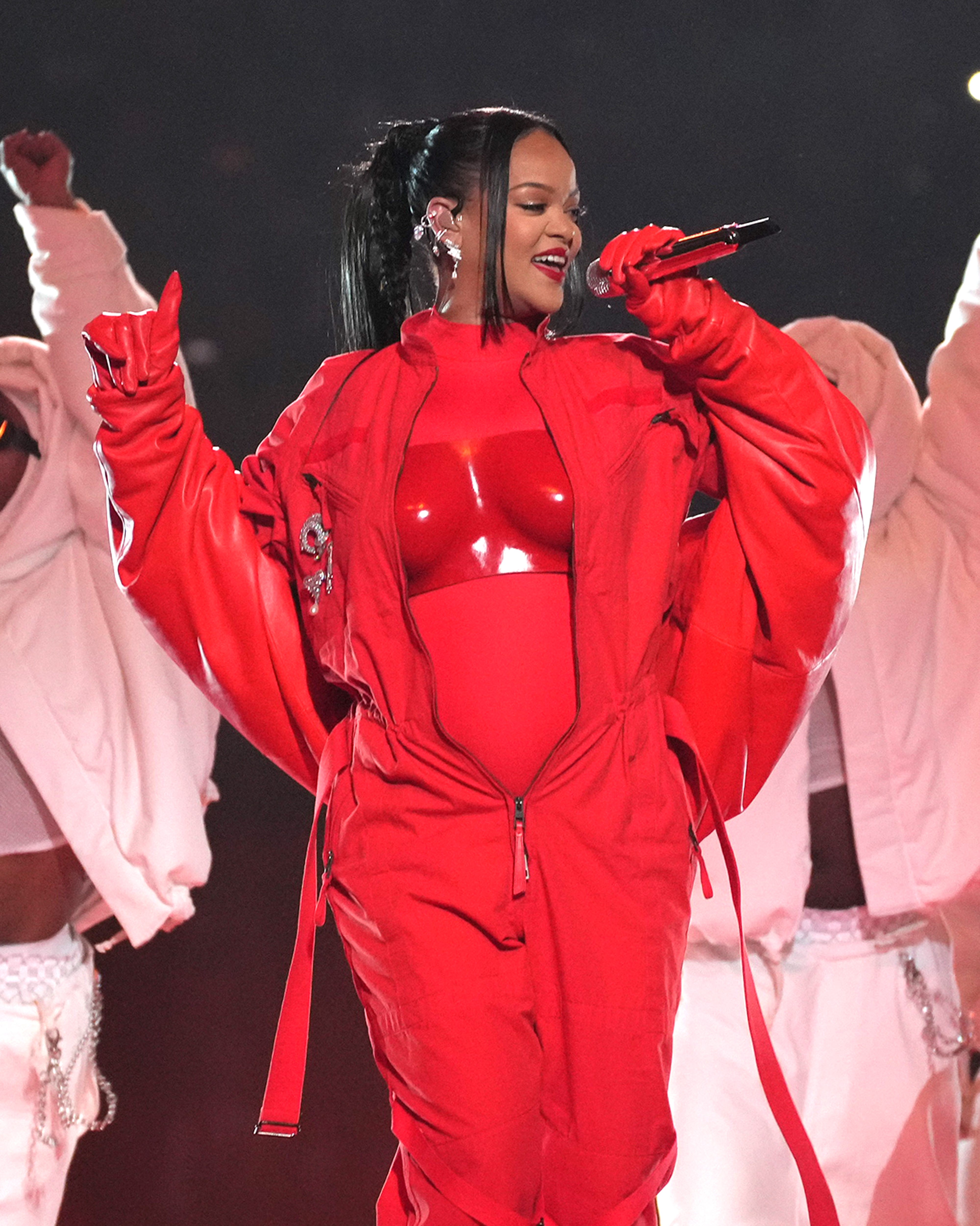 Super Bowl halftime show 2023: Rihanna opens with Bitch Better Have My  Money - DraftKings Network