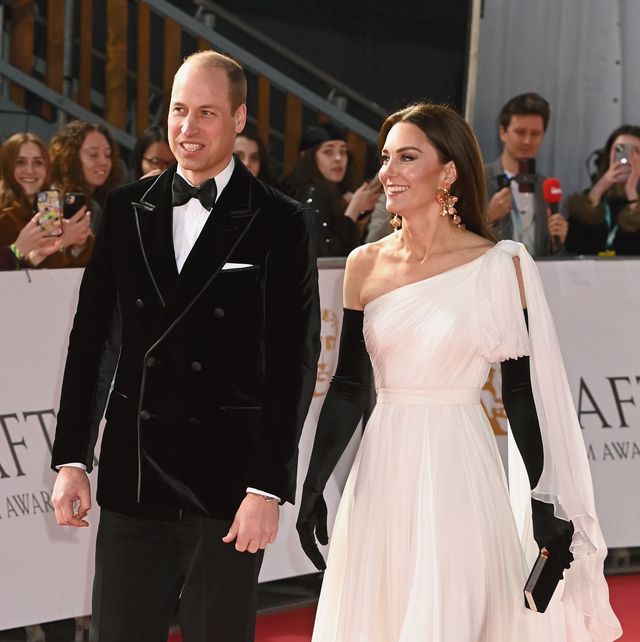 See Princess Kate Style an Ethereal Gown with Black Opera Gloves at the ...