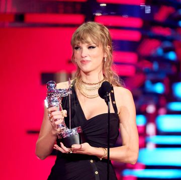 newark, new jersey september 12 taylor swift accepts the best pop award for anti hero onstage the 2023 mtv video music awards at prudential center on september 12, 2023 in newark, new jersey photo by theo wargogetty images for mtv