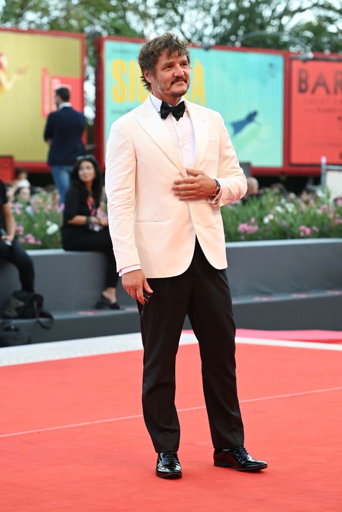 venice, italy september 03 pedro pascal attends the argentina, 1985 red carpet at the 79th venice international film festival on september 03, 2022 in venice, italy photo by kate greengetty images