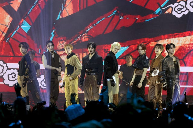 newark, new jersey september 12 l r han, hyunjin, bang chan, in, felix, lee know, seungmin and changbin of stray kids perform onstage during the 2023 mtv video music awards at prudential center on september 12, 2023 in newark, new jersey photo by mike coppolagetty images for mtv