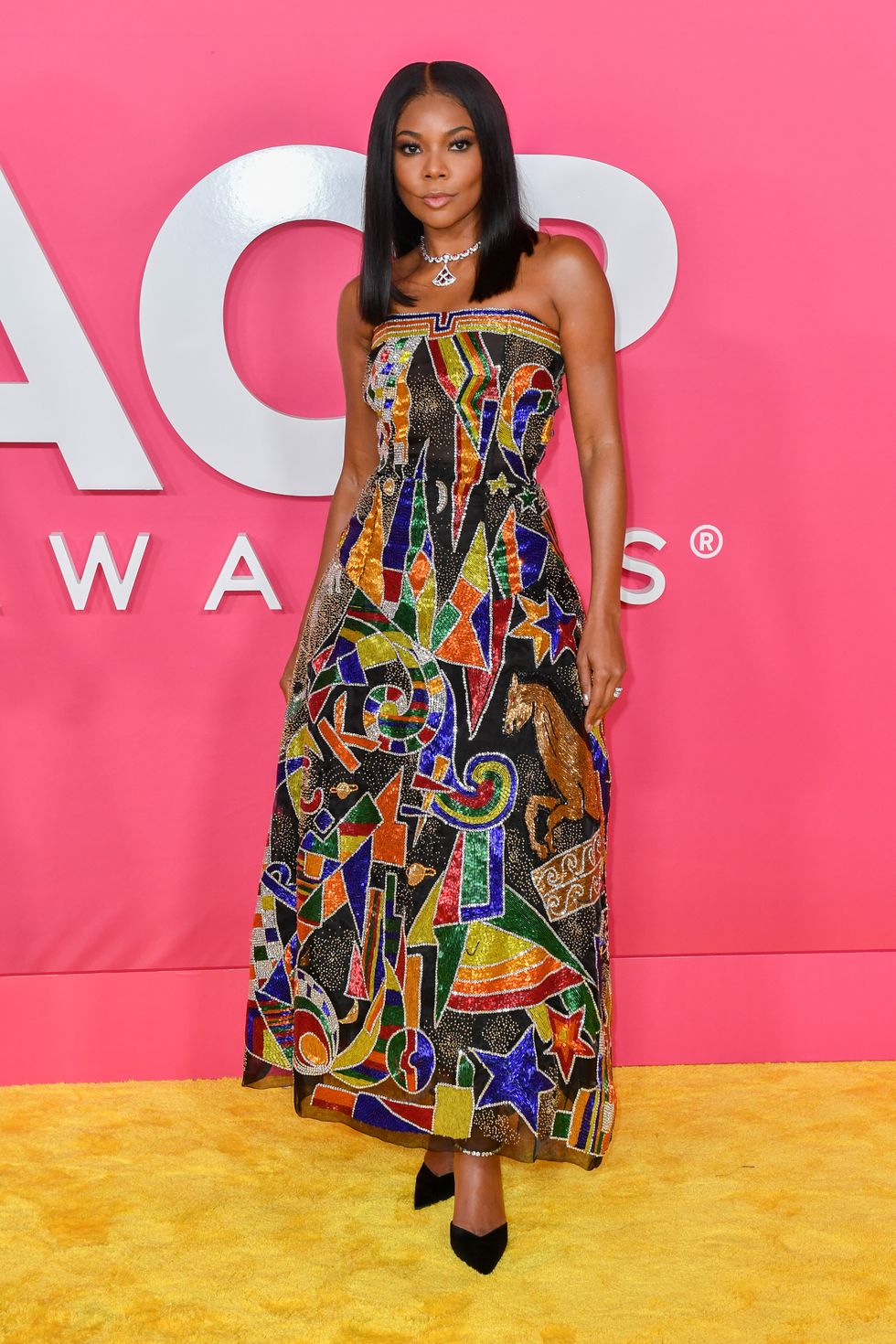pasadena, california february 25 gabrielle union arrives to the 54th annual naacp image awards at pasadena civic auditorium on february 25, 2023 in pasadena, california photo by aaron j thorntongetty images