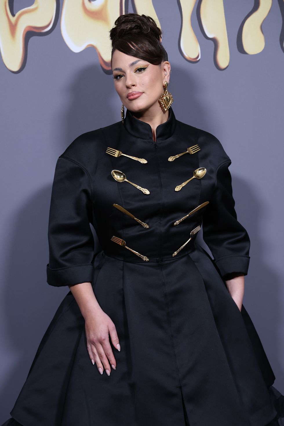milan, italy february 23 ashley graham is seen on the front row of the moschino fashion show during the milan fashion week womenswear fallwinter 20232024 on february 23, 2023 in milan, italy photo by vittorio zunino celottogetty images