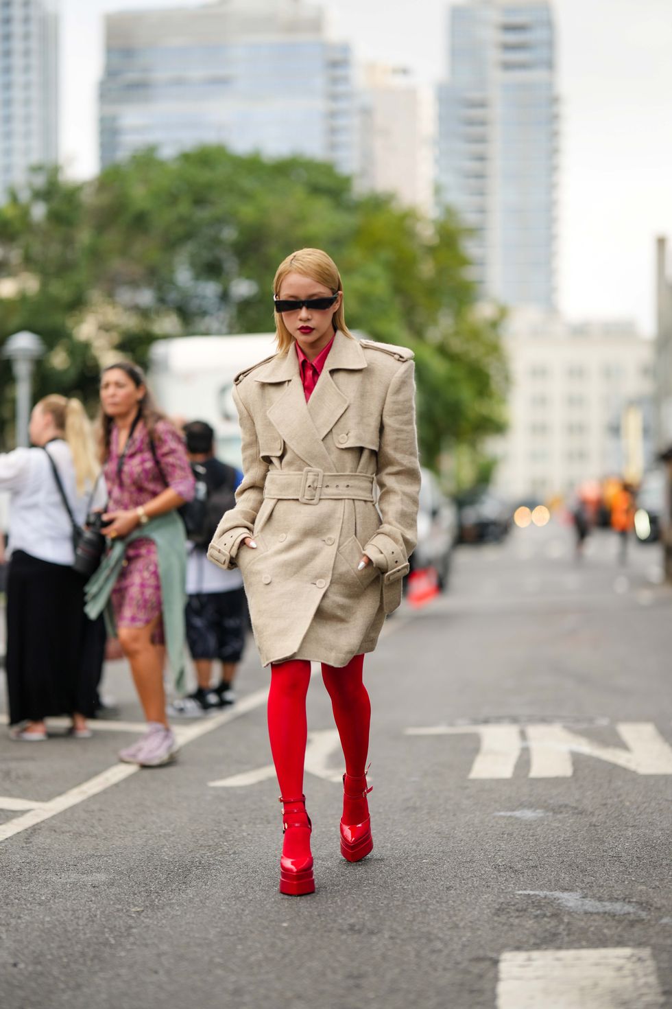 Medias y calcetines rojos, así se lleva la tendencia que arrasa en Instagram