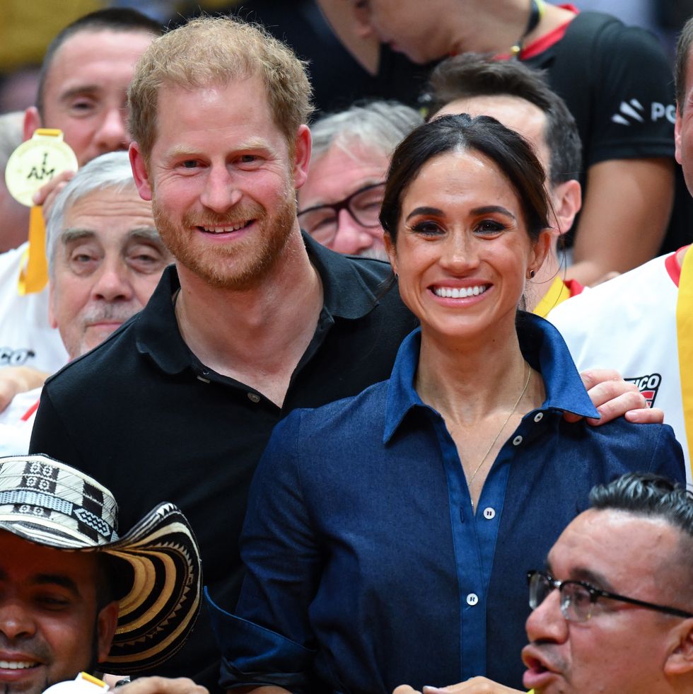 dusseldorf, germany september 15 prince harry, duke of sussex and meghan, duchess of sussex attend the sitting volleyball final during day six of the invictus games düsseldorf 2023 on september 15, 2023 in dusseldorf, germany photo by karwai tangwireimage