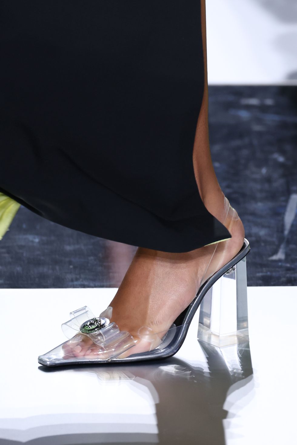 milan, italy september 22 a model, shoe detail, walks the runway at the versace fashion show during the milan fashion week womenswear springsummer 2024 on september 22, 2023 in milan, italy photo by pietro dapranogetty images