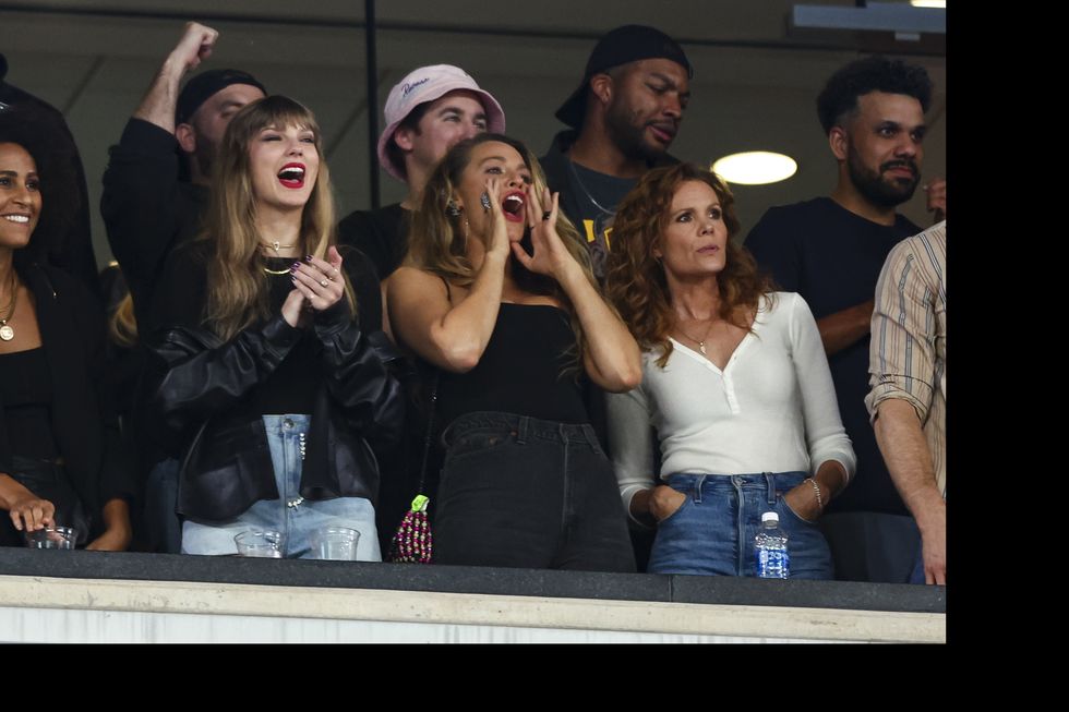 east rutherford, nj october 1 taylor swift and blake lively cheer from the stands during an nfl football game between the new york jets and the kansas city chiefs at metlife stadium on october 1, 2023 in east rutherford, new jersey photo by kevin sabitusgetty images