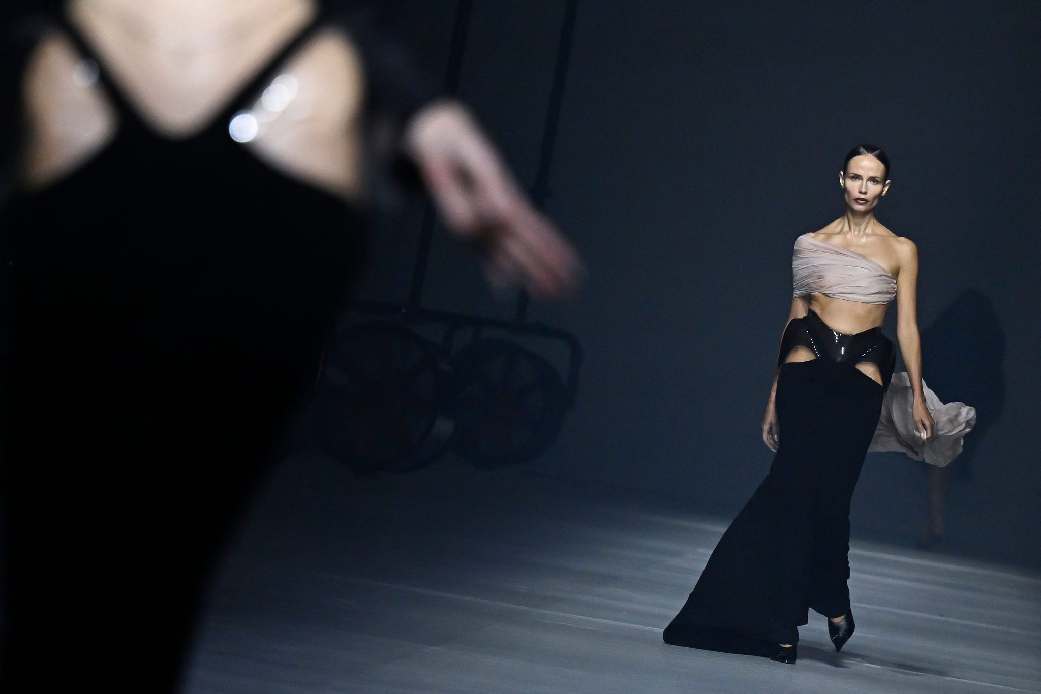 russian model natasha poly presents a creation for the mugler fashion show as part of the paris fashion week womenswear springsummer 2024 in paris on october 2, 2023 photo by julien de rosa afp photo by julien de rosaafp via getty images