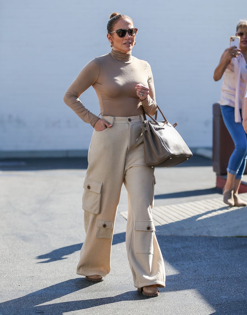 Jennifer Lopez Wearing Low-Rise Cargo Pants and Crop Top