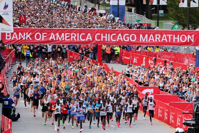 chicago, illinois october 08 professional mens and womens runners start the 2023 chicago marathon at grant park on october 08, 2023 in chicago, illinois photo by michael reavesgetty images
