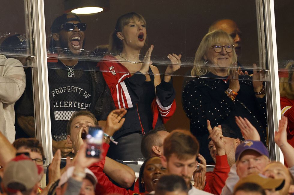 kansas city, missouri october 12 taylor swift and donna kelce cheer before the game between the kansas city chiefs and the denver broncos at geha field at arrowhead stadium on october 12, 2023 in kansas city, missouri photo by david eulittgetty images