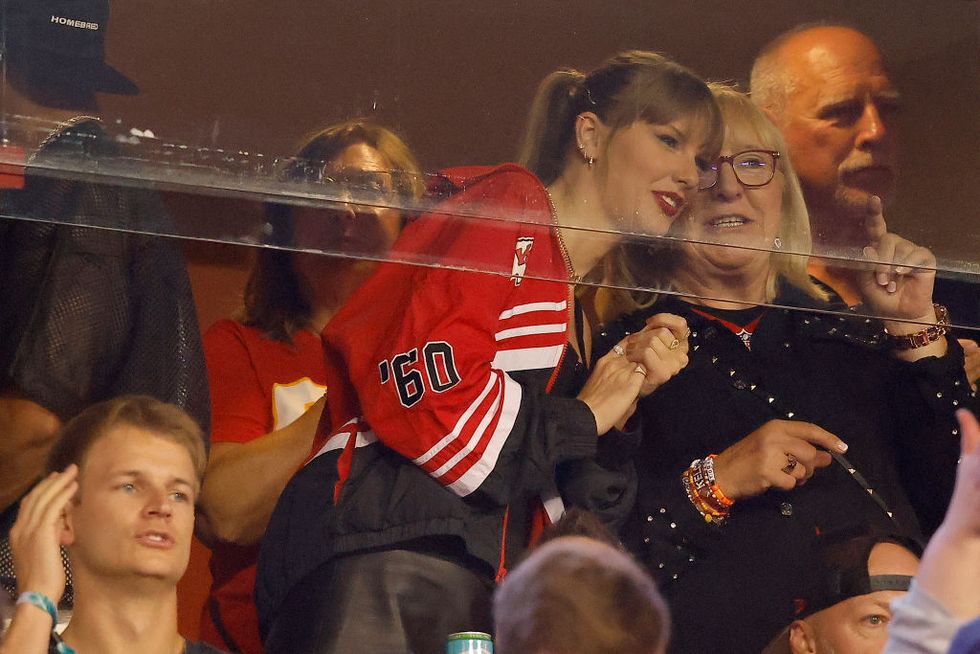 kansas city, missouri october 12 taylor swift and donna kelce look on before the game between the kansas city chiefs and the denver broncos at geha field at arrowhead stadium on october 12, 2023 in kansas city, missouri photo by david eulittgetty images