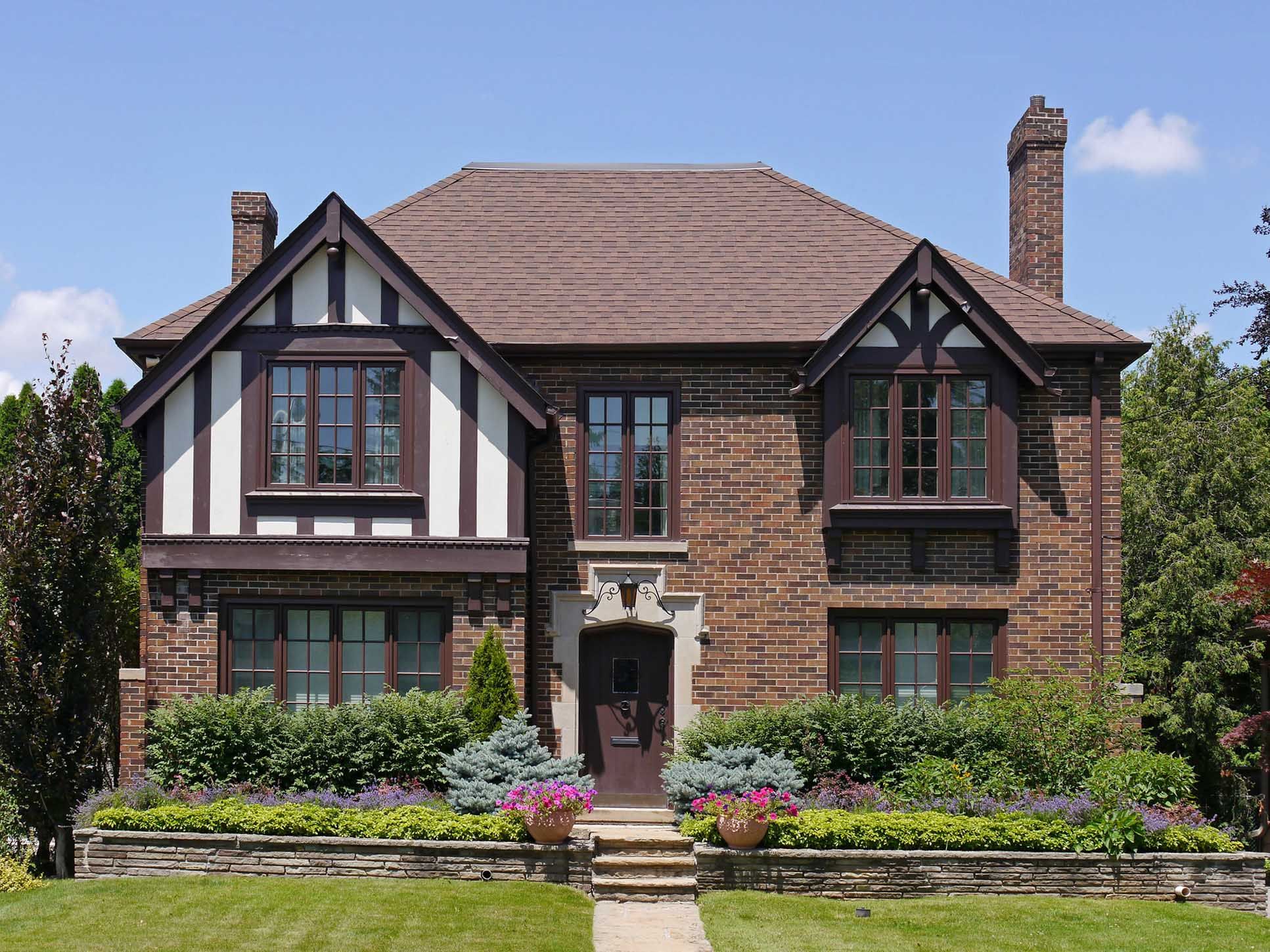 What Is A Tudor Style House The