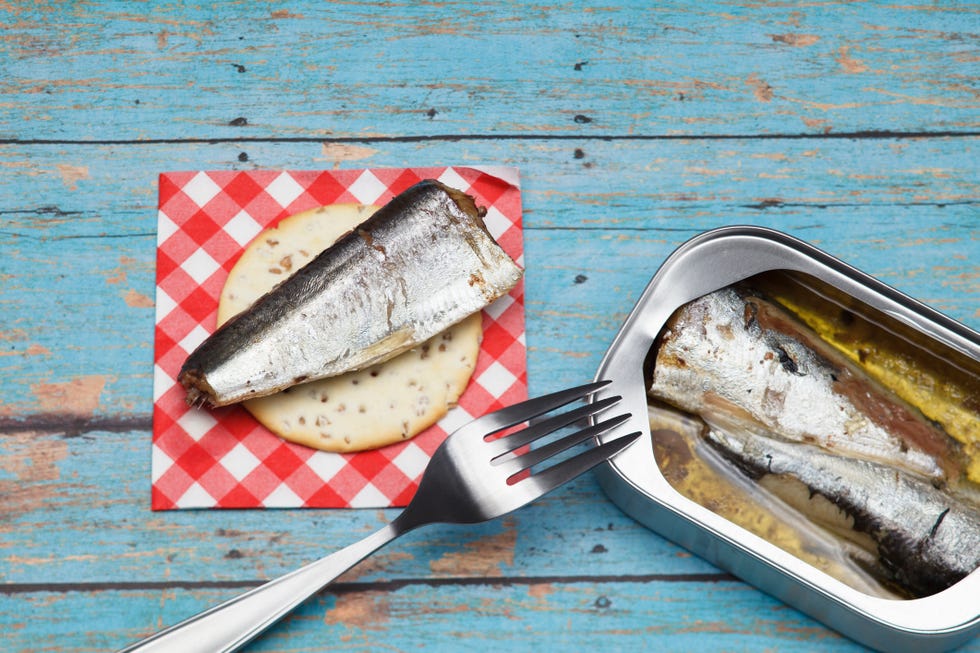 Sardines and Crackers