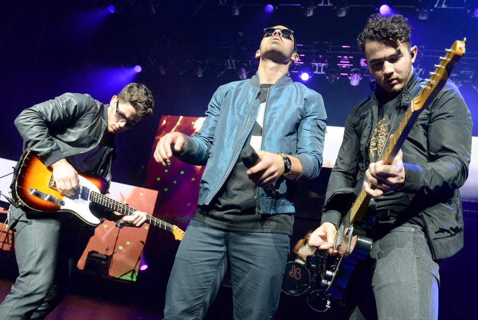 Jonas Brothers' Fashion History - Nick, Joe, and Kevin Jonas's Style ...